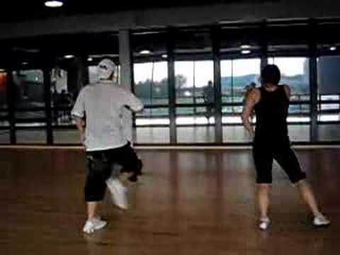 Dance in 1Utama by Tomas Mendez