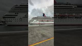 The Carnival Splendor leaving Sydney Harbour #cruises