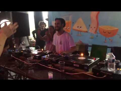 Francesco Del Garda @ Café Barge / Breakfast Club