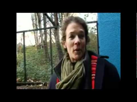 O poveste de citit. Annabel Croft in "Rich and Homeless"!