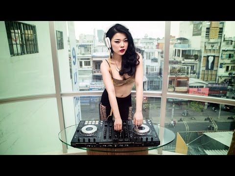 Boris Roodbwoy, Andrew Rai (Feat. Casey) - First Day [Tech, Progressive, House]