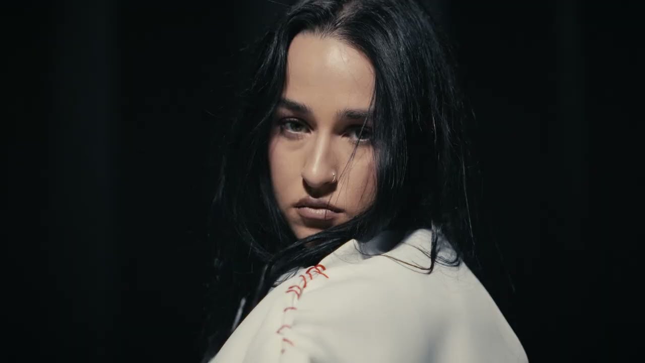 Holy Molly — Poate