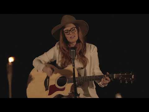 Griss Romero  - Me Importas (Video Oficial)