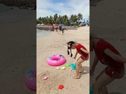 raysha at the beach ban pecah