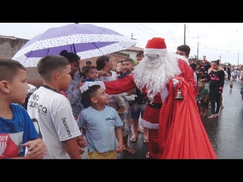 Uma família Noel fez a alegria em um bairro de Rio Claro