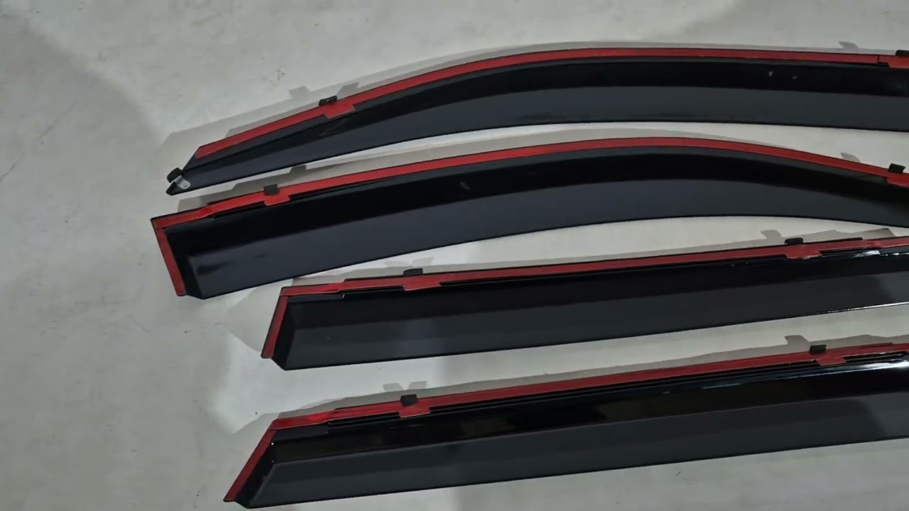 Suzuki Vitara 2015- рр. Вітровики з хромованим молдингом Niken Luxury (4 шт) Video 1