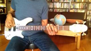 Video thumbnail for Yamaha MB-II Motion B Medium Scale 4 String Bass Guitar by jsumbi