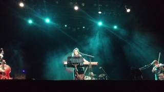 Julia Holter - Silhouette (11/10/16, Santiago, Chile)