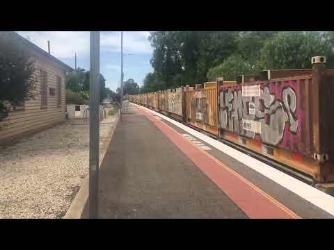 QUBE Steel train and pacific National.