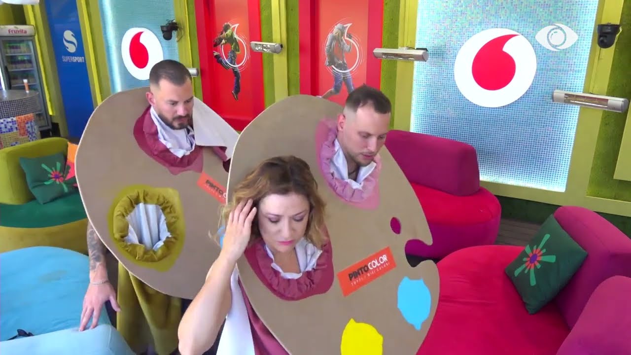 Bie gongu, banorët veshin paletat dhe nisin sfidën