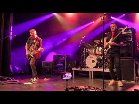 Simon McBride - Show Me How To Love (Live am 30.03.25 im Columbia Theater )