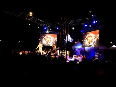 MISTER EGO VS KENSUKE - SEMIFINALES - Regional Madrid Red Bull Batalla de los Gallos 2016