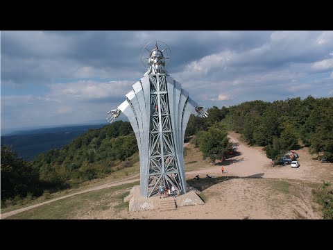 Statuia Inima Lui Iisus de pe dealul Gordon