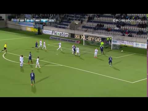 Jeremejeff fri nära mål - missar bollen helt - TV4 Sport