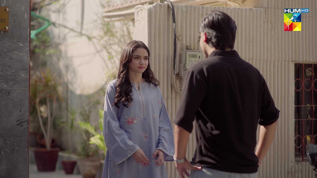Bss Bhi Kardo Nazar Lagao Gay Kya...? #ainaasif #tumlarkaybhina - HUM TV