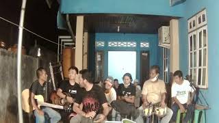 Download lagu live malam minggu mp3 Download lagu live malam minggu mp3