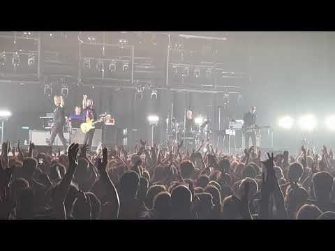 Benjamin Biolay, ‘Comment est ta peine?’ Version extra longue, au Zenith de Paris 2 Oct 2021