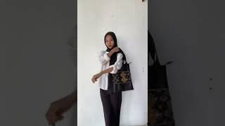 Download lagu totebag kombinasi tenun #tenun #masukberanda #satuklikuntukwujudkanimpianmu #kainratu #funny mp3