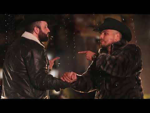 COMO DUELE EQUIVOCARSE - Carin Leon & Espinoza Paz (Lyric Video)