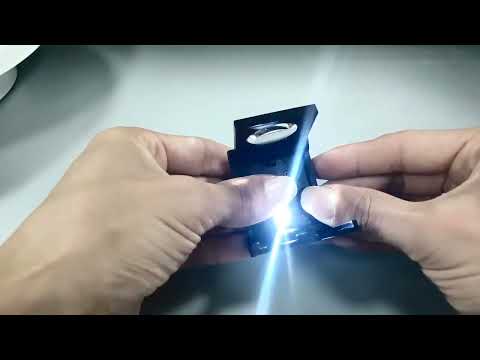 Folding Magnifier With Illumination