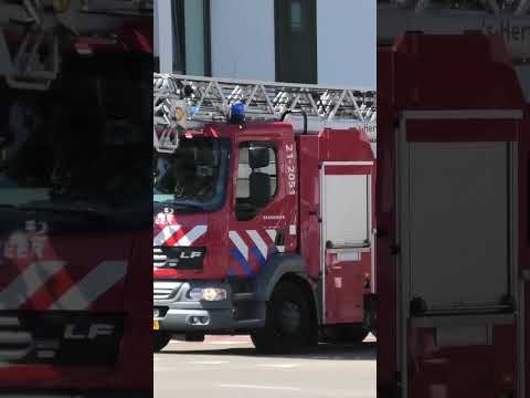 Brandweer 's Hertogenbosch, AL 21-2051 met spoed naar een woningbrand #brandweer #denbosch