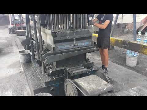 Wibroprasa SCHLOSSER do produkcji pustaków na aukcji Flotilo.pl 1/2