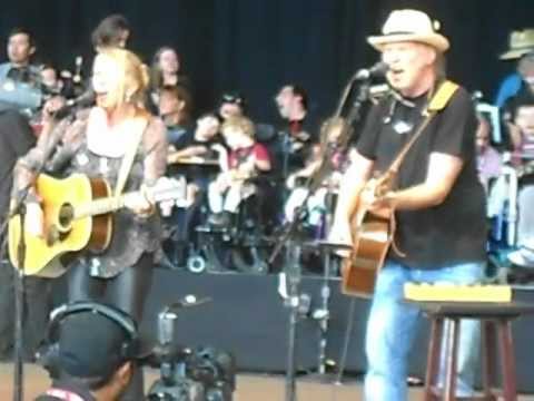 NEIL & PEGI YOUNG - 