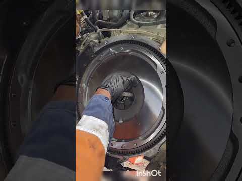 #isuzu #truck #flywheel #replacement