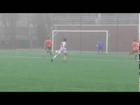 2 dec 2017 Arsenal 2 - VV De Meern 2 com 2-2 Arsenal op de lat