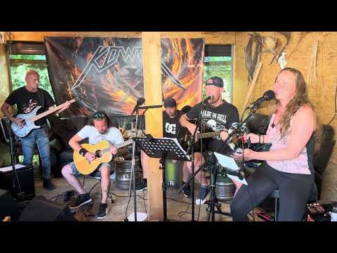 Kowar Akusticky - Výlet do bájí (Aleš Brichta cover) | Live Na kompostu 11.7.26