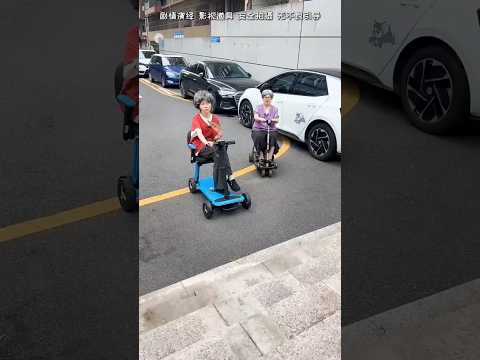 La batalla de la bicicleta eléctrica vs el scooter 😂🛵⚡