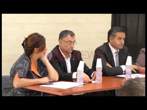 Klosi: Në arsimin profesional janë regjistruar 2000 nxënës, 700 në Tiranë