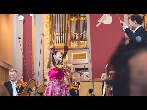 Hina Maeda plays Brahms Violin Concerto in D Major, Op. 77 Thumbnail