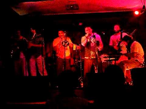 12 tribus, nuestro mañana (en vivo festival reggae concepcion octubre 2010)