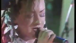 Boy George sings black money? cool.