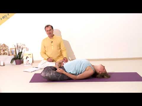 Fisch mit Konzentration auf Sushumna - Yoga Asana Lexikon