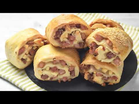 Panini napoletani - ricetta per panini ripieni con salumi e formaggio perfetti -Ricette che Passione