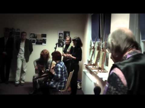 Popelky na vernisáži výstavy Nepromlčené lásky v knihovně Litvínov 13.11.2012