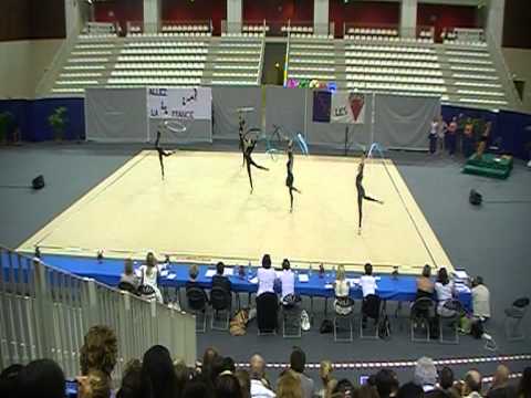 TEST ENSEMBLE DE FRANCE - 2 CERCEAUX 3 RUBANS