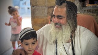 הרב שלום סבג - שיעורי וידאו - הרב שלום סבג✨מה יעשה אדם שמנסה להספיק כמה שיותר בעבודת ה' ומגיע למצב של רדיפה?-כ״ד באב ה׳תשפ״ה 🇮🇱
