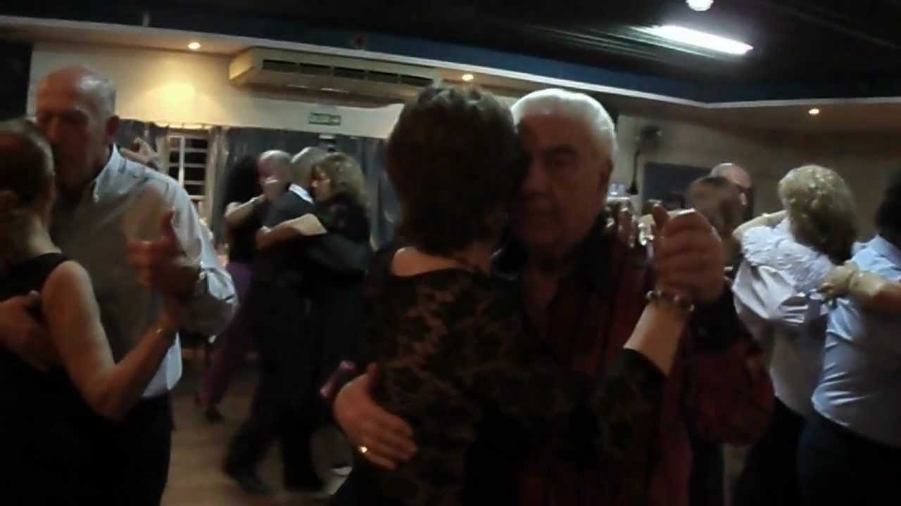 La Yumba de Dorita  (Tango)  "Un Crimen" En: Domingo (16-09-12)