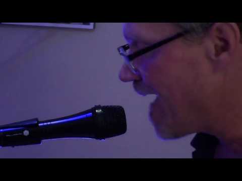 Thom Hannon Testing the Sire Monster 7 Red Microphone