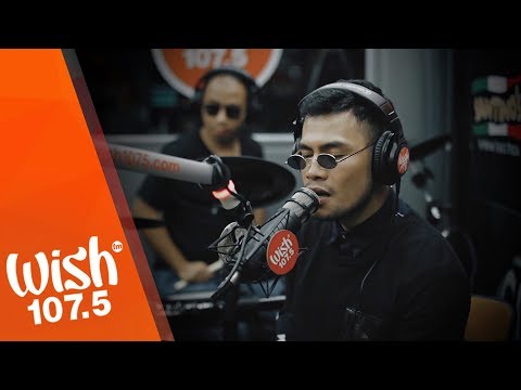 Bugoy Drilon performs "Mula Sa Puso" LIVE on Wish 107.5 Bus