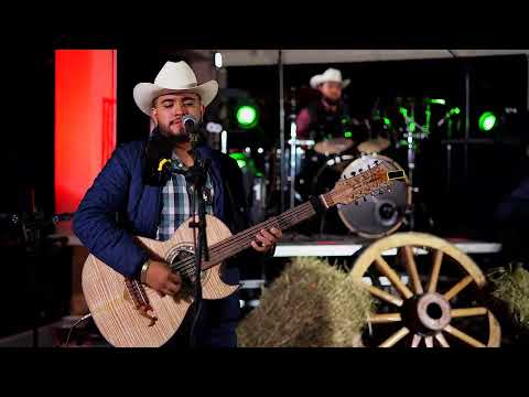 Toño Valencia - Hermanos Valencia (Video Musical)