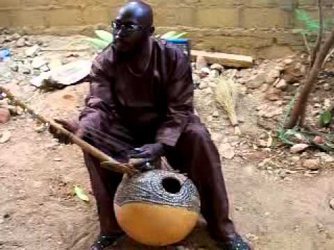 Sibiri Samaké et Johann Berby t’emmènent dans un voyage musical inoubliable à Sebenikoro au Mali