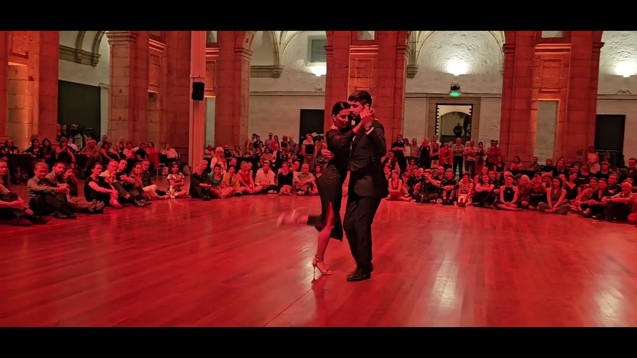 Sebastian Jimenez y Magdalena Valdez no 16° Festival Tango Porto,  em 20/04/23 - 4/5
