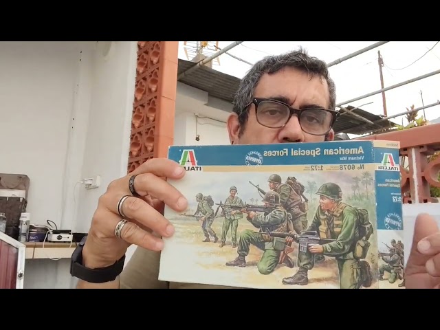Vídeo relacionado con Italeri 6078S US Special Forces - Ejército Estadounidense Guerra de Vietnam a Escala 1:72