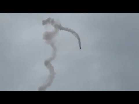 Michael Goulian Extra 330SC Aerobatics EAA Airventure Oshkosh, WI 7-25-18