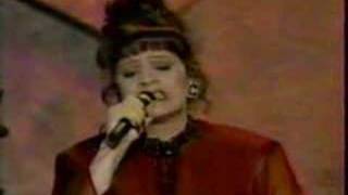 Brenda Reyes - Atrapada en el tiempo (OTI 92)