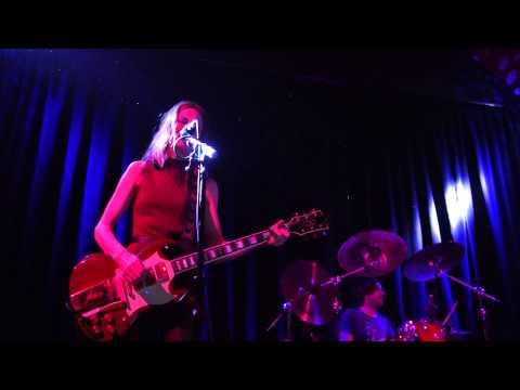 The Juliana Hatfield Three - Mabel - Live in San Francisco